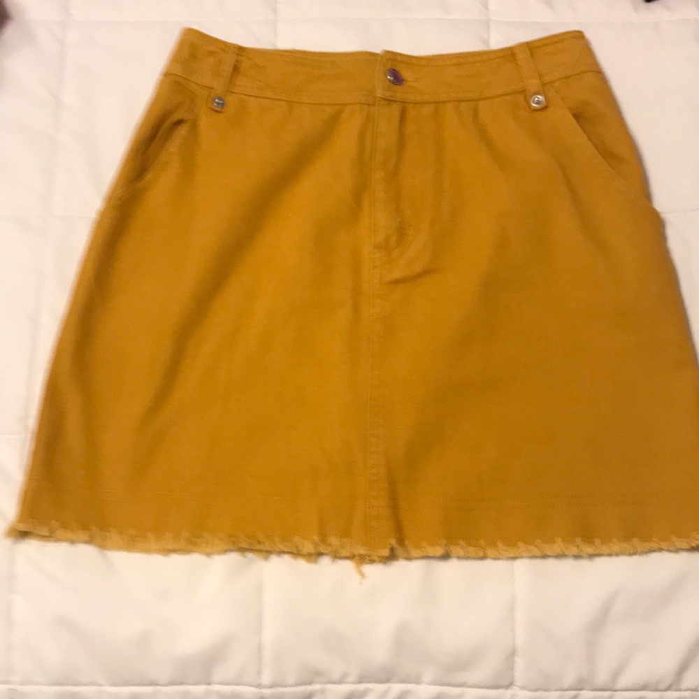 Lulus mustard yellow cotton mini skirt.